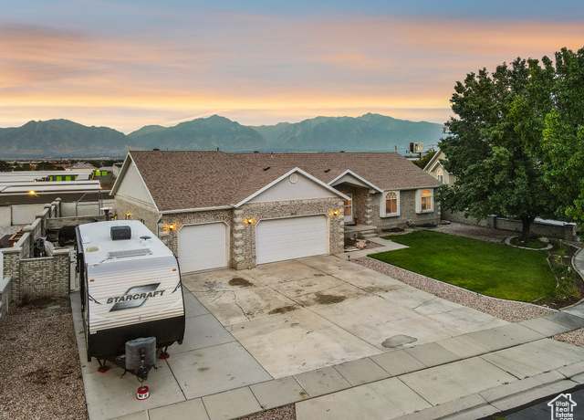 Property at 7973 S Nebo Dr W, West Jordan, UT 84088, 5 beds, 3.5 baths