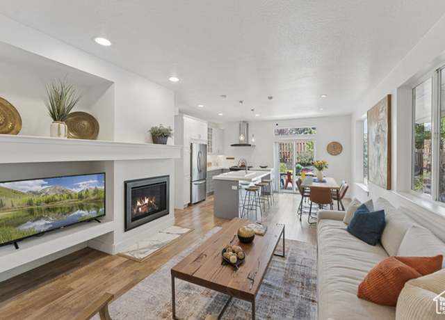 Property at 1012 Station Rd, Kimball Junction, UT 84098, 3 beds, 2 baths