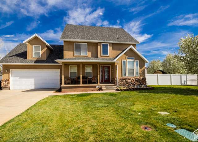 Property at 103 E 1150 S, Roosevelt, UT 84066, 4 beds, 3 baths