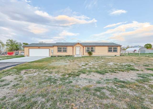 Property at 321 S Center St, Grantsville, UT 84029, 3 beds, 2 baths