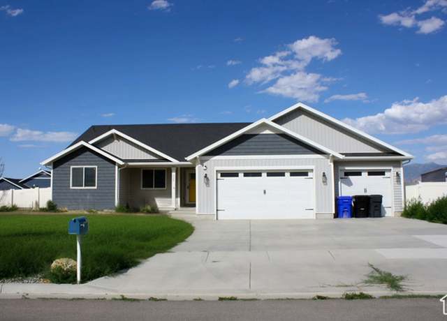 Property at 539 S Chan Dr, Grantsville, UT 84029, 6 beds, 2 baths