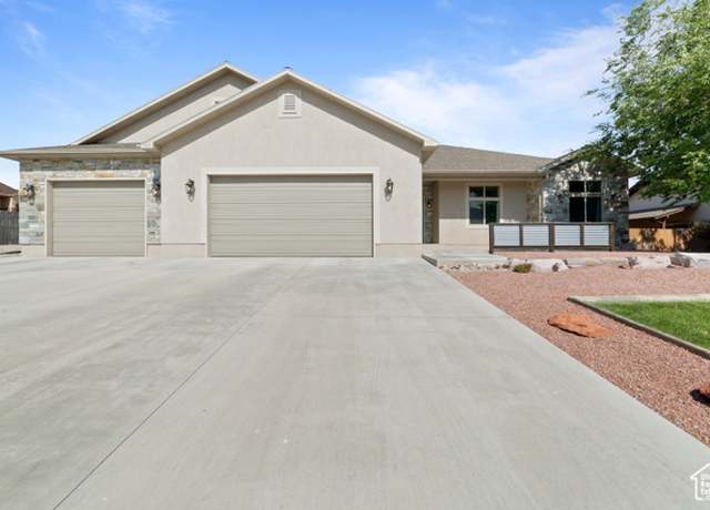 Property at 2251 Rio Verde, Moab, UT 84532, 5 beds, 3.5 baths