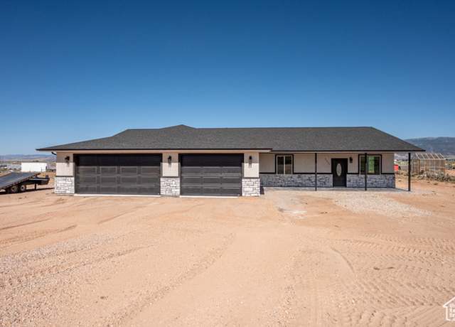 Property at 6400 N 3975 W, Cedar City, UT 84721, 4 beds, 2.5 baths