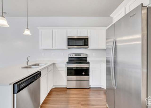Property at 303 W 435 N, Vineyard, UT 84059, 3 beds, 2 baths