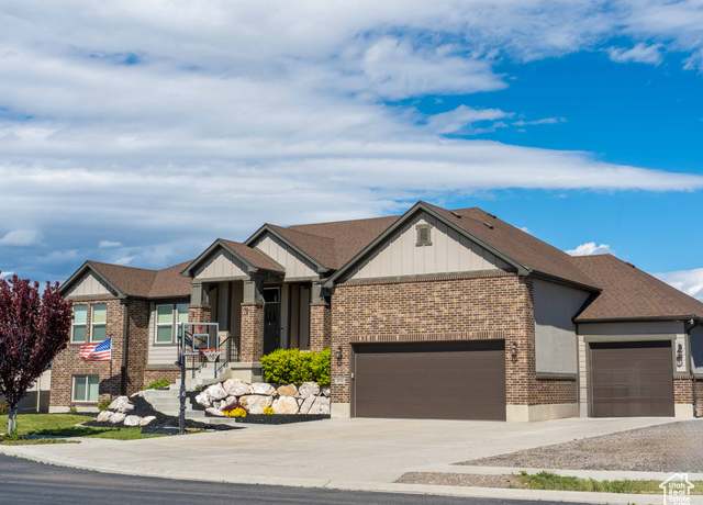 Property at 3552 S 5250 W #13, Hooper, UT 84315, 6 beds, 3.5 baths