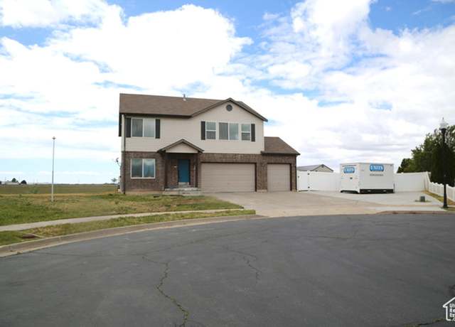Property at 3596 W 2610 S, Syracuse, UT 84075, 3 beds, 2.5 baths