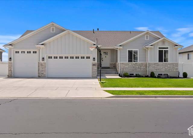 Property at 998 S Steed Dr, Syracuse, UT 84075, 5 beds, 3 baths