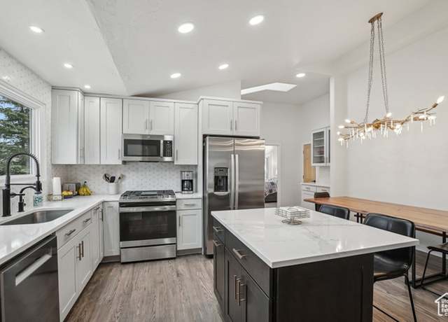 Property at 4247 Wolfe Cir, Park City, UT 84098, 5 beds, 3 baths