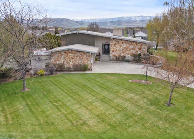Property at 240 N 3 E, Preston, ID 83263, 5 beds, 2.5 baths