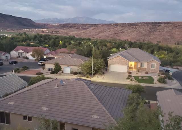 Property at 804 W Obsidian Dr Dr S, St. George, UT 84770, 4 beds, 3 baths