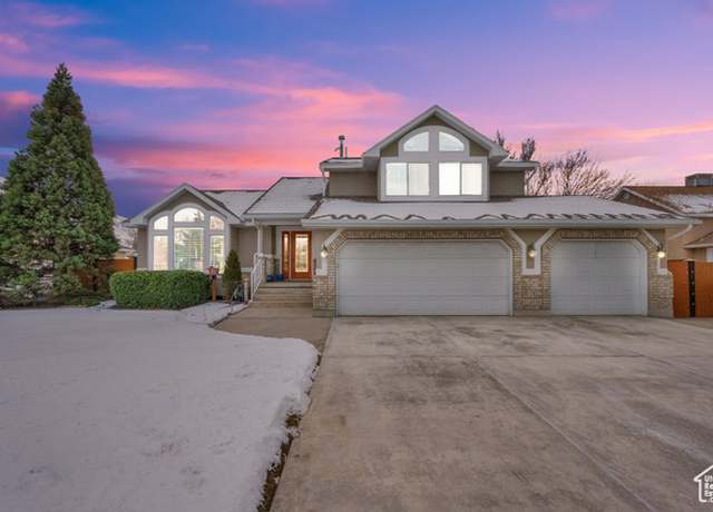 Property at 1434 E Corby Cir, Sandy, UT 84092, 5 beds, 3.5 baths