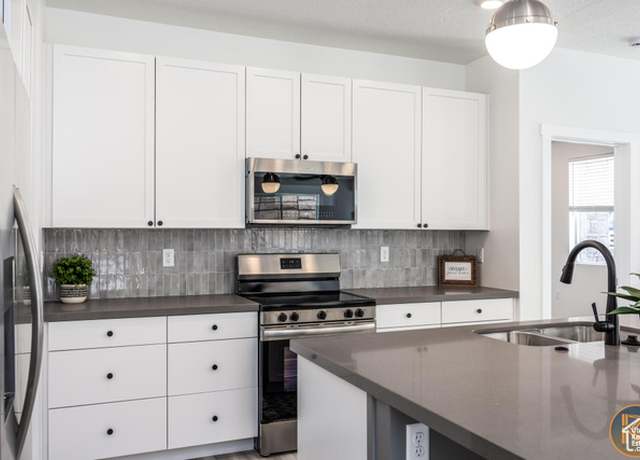 Property at 204 N Cliffside Dr #7, Hurricane, UT 84737, 5 beds, 5.5 baths