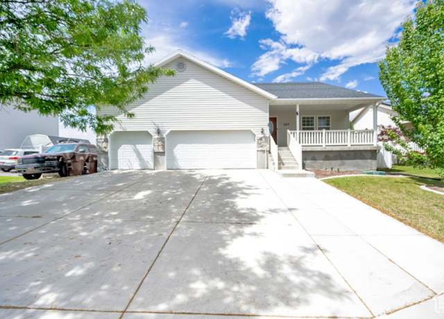 Property at 2017 E Lodge Pole Dr, Eagle Mountain, UT 84005, 5 beds, 2 baths