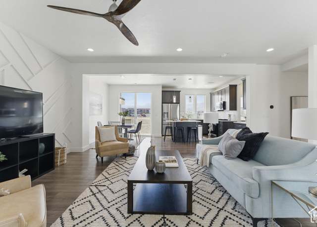 Property at 11398 Lake Run Rd, South Jordan, UT 84095, 3 beds, 2.5 baths