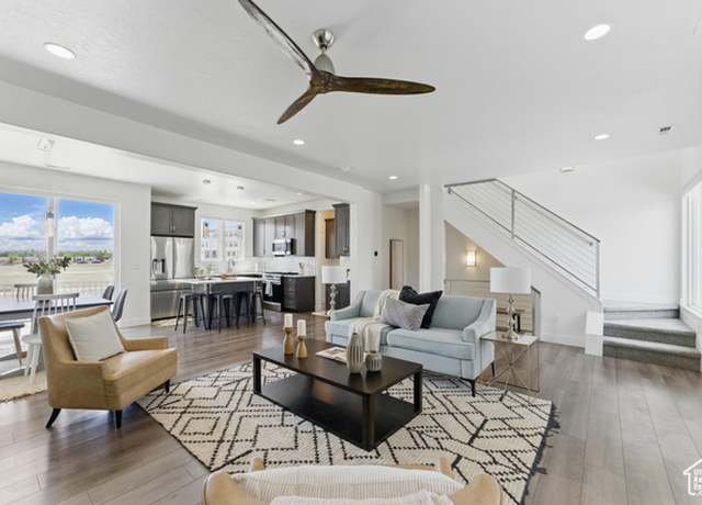 Property at 11398 Lake Run Rd, South Jordan, UT 84095, 3 beds, 2.5 baths