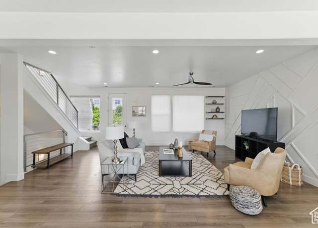 Property at 11398 Lake Run Rd, South Jordan, UT 84095, 3 beds, 2.5 baths