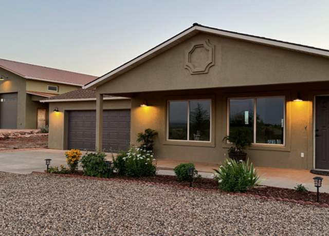 Property at 978 S Hamblin Dr, Kanab, UT 84741, 3 beds, 2 baths