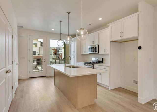 Property at 10627 S Pipestone Way W #144, South Jordan, UT 84009, 4 beds, 2.5 baths
