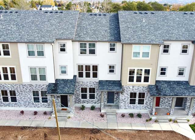 Property at 1650 N Main St N #124, Layton, UT 84041, 3 beds, 2.5 baths