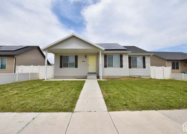 Property at 1841 E Juniper Dr N, Eagle Mountain, UT 84005, 6 beds, 3 baths