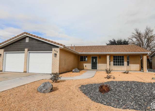 Property at 696 N Westridge Dr W #2, St. George, UT 84770, 3 beds, 2 baths