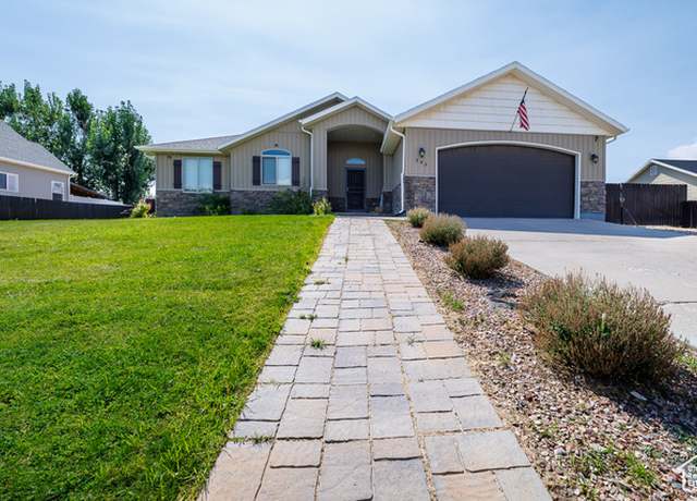 Property at 349 W 2900 S, Vernal, UT 84078, 3 beds, 2.5 baths