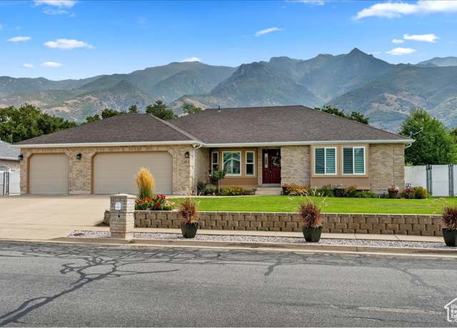 Property at 1262 N 2575 E, Layton, UT 84040, 5 beds, 3.5 baths
