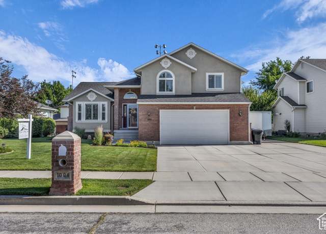 Property at 1004 W 4050 S, Riverdale, UT 84405, 3 beds, 2.5 baths