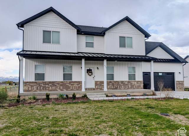 Property at 637 S 4th W W, Preston, ID 83263, 5 beds, 2.5 baths