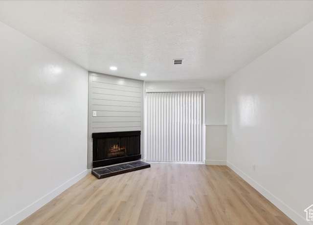 Property at 5630 S Meadow Ln E #175, South Ogden, UT 84403, 2 beds, 1 bath