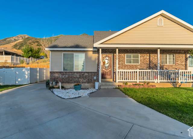 Property at 382 N Peach St, Santaquin, UT 84655, 2 beds, 1 bath