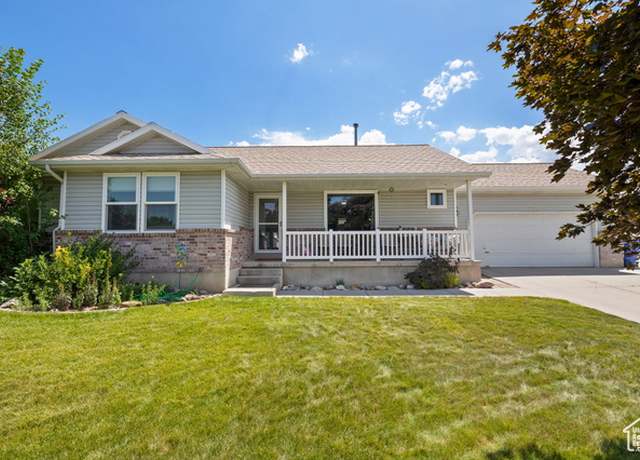 Property at 5125 W Pebblestone Cir, West Jordan, UT 84081, 3 beds, 2 baths