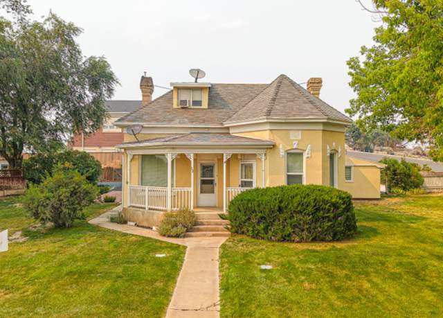 Property at 12 W 200 N, Moroni, UT 84646, 3 beds, 2 baths