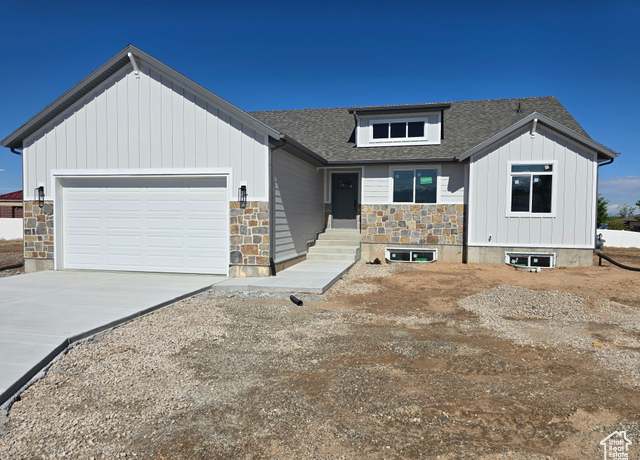 Property at 1928 W 1340 N, Clinton, UT 84015, 3 beds, 2 baths