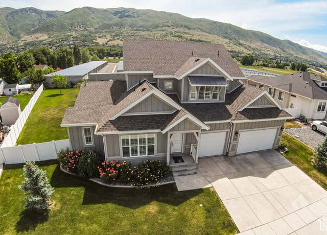 Property at 1065 S 425 W, Farmington, UT 84025, 4 beds, 2.5 baths