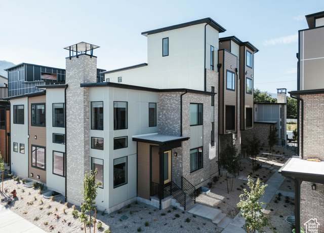 Property at 2009 E Beverly Dr S, Holladay, UT 84117, 3 beds, 3 baths