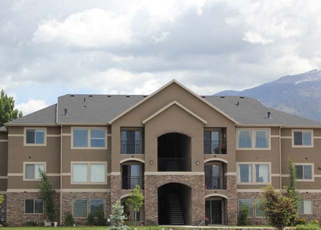 Property at 909 S Main St Unit E-4, Layton, UT 84041, 3 beds, 2 baths
