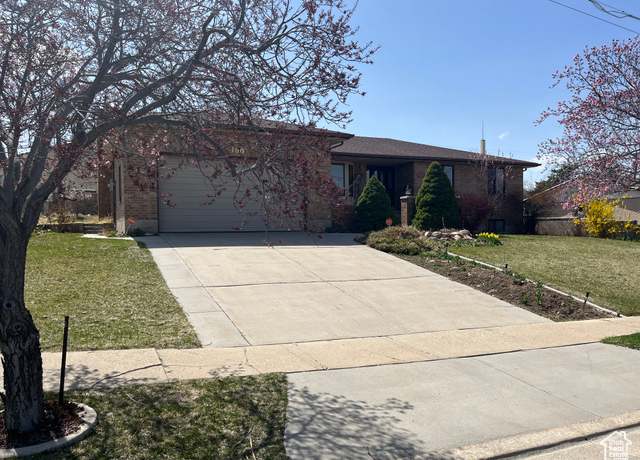 Property at 180 E 200 S, Tooele, UT 84074, 5 beds, 3 baths