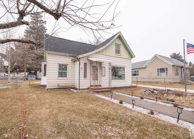 Property at 41 N Center St, Wellsville, UT 84339, 2 beds, 1.5 baths