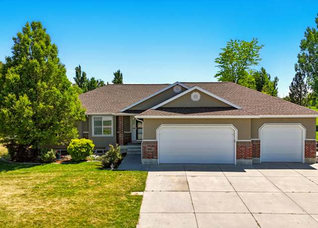 Property at 2865 W 3600 N, Farr West, UT 84404, 6 beds, 3 baths