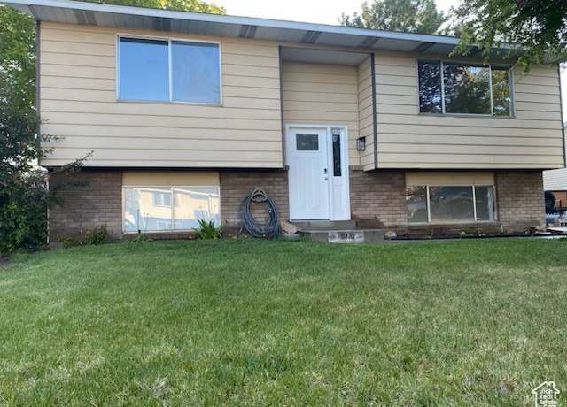 Property at 6110 S Country Dr, Taylorsville, UT 84129, 5 beds, 2 baths