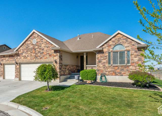 Property at 1044 S 1775 W, Syracuse, UT 84075, 5 beds, 3 baths