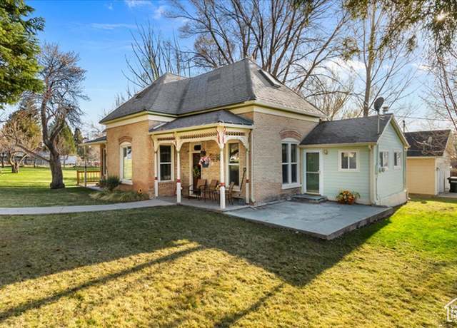 Property at 389 N 100 E, Spring City, UT 84662, 4 beds, 2 baths