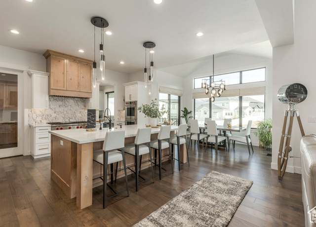 Property at 717 N Bridal Creek Ln E, Heber City, UT 84032, 6 beds, 5 baths