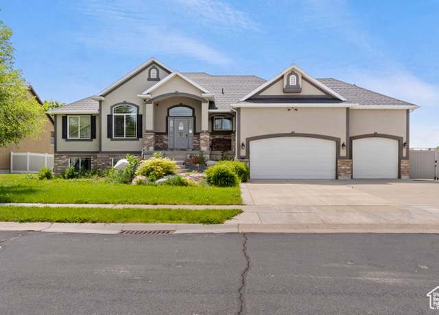 Property at 4895 W 5000 S, Hooper, UT 84315, 4 beds, 3 baths