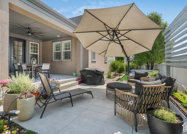 Property at 10617 S Split Rock Dr, South Jordan, UT 84009, 4 beds, 3.5 baths