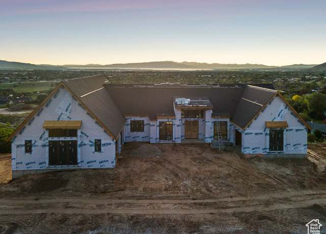 Property at 204 S Troy St, Mapleton, UT 84664, 6 beds, 4.5 baths