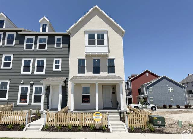 Property at 6648 W 11800 S, South Jordan, UT 84009, 3 beds, 2.5 baths