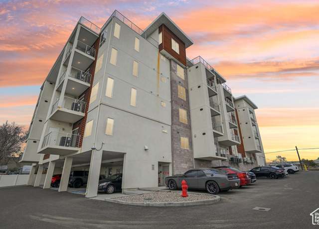Property at 2101 N Main St W #302, Sunset, UT 84015, 3 beds, 3 baths