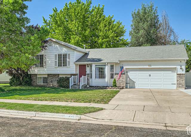 Property at 446 N 360 W, Clearfield, UT 84015, 4 beds, 2 baths